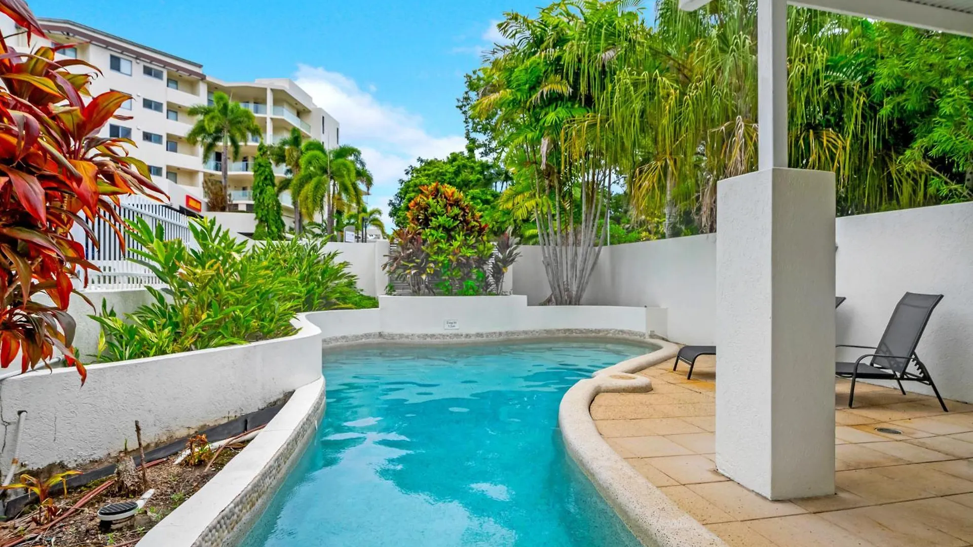 Trinity Beach Retreat With Pool And Scenic Views アパート